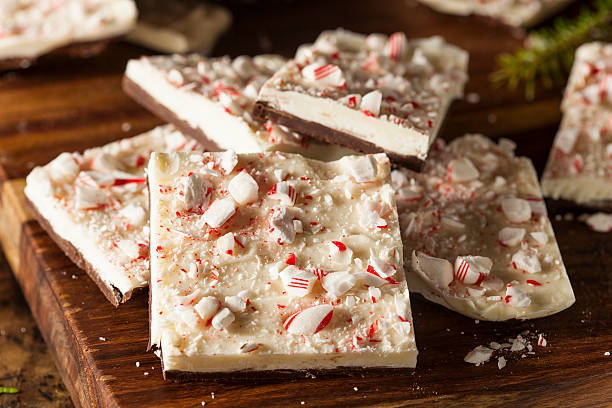 Peppermint Bark Recipe (5 Ingredients, Easier Than You Think)